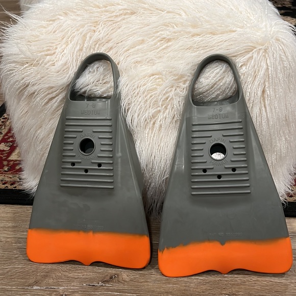 SOLD! Unisex DaFin Pro Classic Swim Fins - Picture 5 of 6